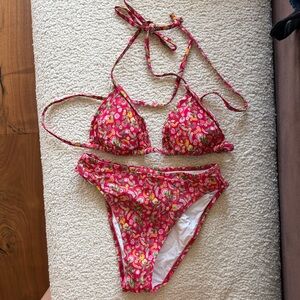 FOLLOW SUIT Izzy Top & Marie Bottom Swimsuit Bikini / Flamenco Print S